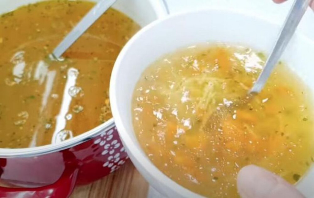 Ova domaća supa je postala hit među ženama i muškarcima: Jede se umesto večere, a kilogrami i salo se samo tope