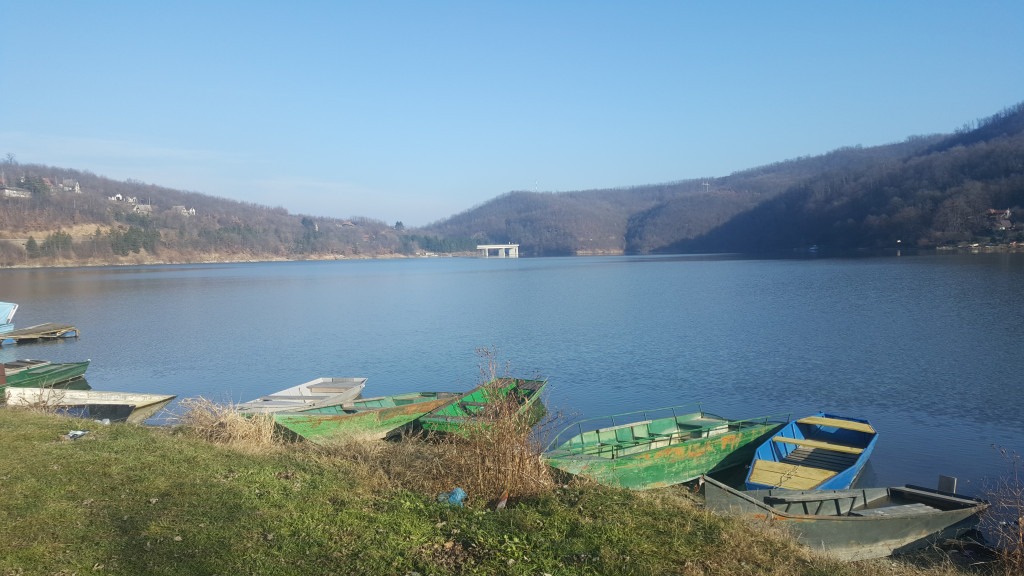 Srpsko jezero krije jezivu tajnu, a OBLIK tera strah u kosti