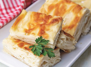 TRADICIONALNA SRPSKA GIBANICA: Recept naših baka sa tajnim sastojkom koji joj daje mekoću i slasnost