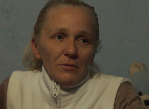 Neću više spavati na podu, suze radosnice na licu majke koja sama sa decom živi u podrumu: Niko nije ostao imun na muke Jelene iz Čačka, dobila stalno zaposlenje i krov nad glavom