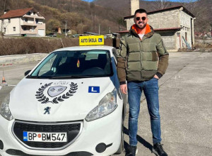 Kerim je vlasnik auto-škole i deci bez oba roditelja odlučio je darovati potpuno besplatnu obuku za vozače - humanost i veliko srce pokazani na delu (