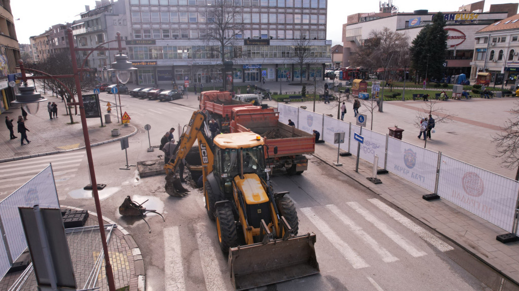 Čačak dobija svoju Knez Mihailovu za 120 dana: Počeli radovi na rekonstrukciji ulice u centru grada