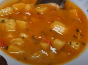 MONASI U VREME POSTA STALNO PRAVE ČORBU OD KROMPIRA I ŠARGAREPE: Najukusnije jelo na vodi - recept sa Hilandara