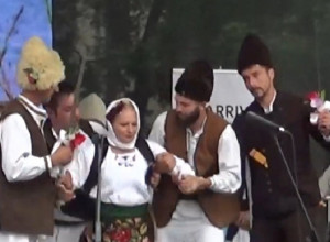 MISTIČNI VLAŠKI OBIČAJI I MAGIJA Evo ko su devojke Rusalje i zašto su padale u trans baš na praznik duhova!