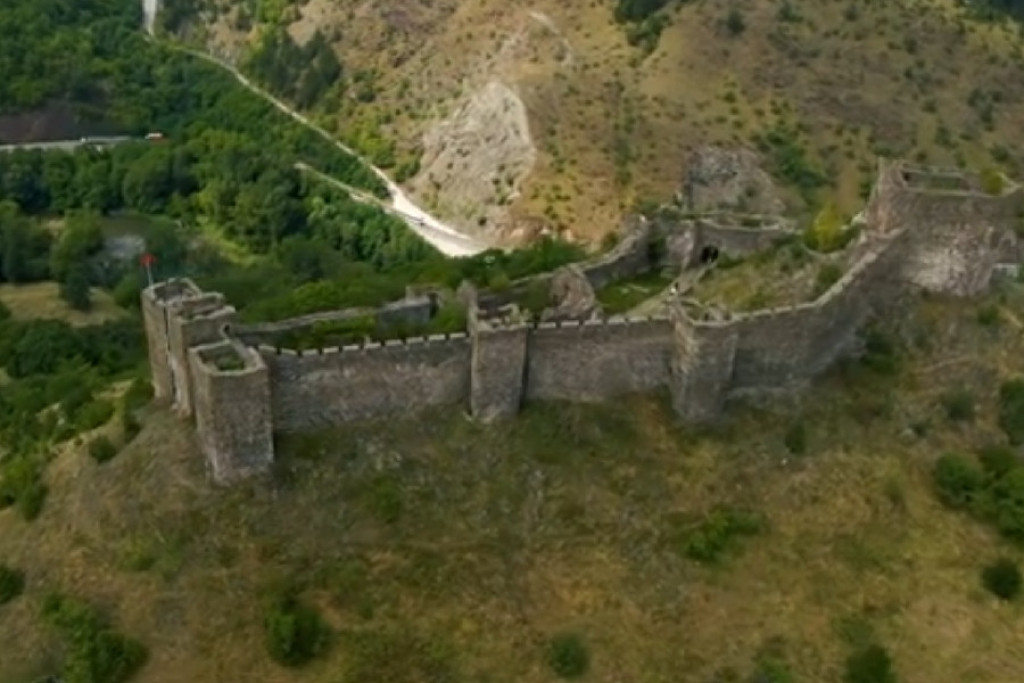 MAGLIČ GRAD-URANAK Dođite 29. i 30. aprila da osetite mistiku ove srednjovekovne tvrđave iz serije "Beležnica"!