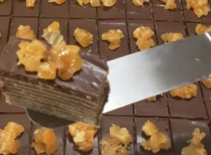 RECEPTI: Posne rozen korice sa čokoladom i pomorandžom, idealna poslastica za Vaskršnji post!