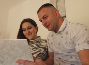 KAKO I DOLIKUJE Ana i Milan proslavili Mladence, domaćica spemala mladenčiće a recept naučila od svekrve (FOTO)