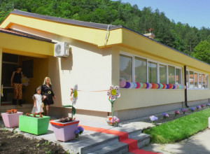 Besplatan vrtić za svako treće dete i besplatni udžbenici