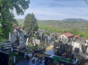 Ko deset godina ne plati zakup grobnog mesta, posmrtni ostaci njihovih predaka biće ekshumirani i prebačeni u zajedničku grobnicu: Ovaj postupak je dozvoljen zakonom, u Čačku objavljen spisak