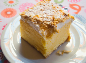 Lagana starinska KREMPITA idealna za vreo letnji dan: Tajni sastojak daće joj MAGIČAN ukus i neodoljivu teksturu kore