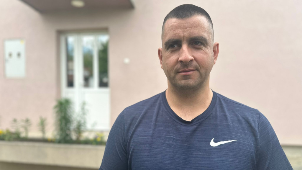 Mirko ništa ne prepušta slučaju, u opticaju su i lanci i katanci: Angažovao komšije, pse i aktivirao kamere da mu čuvaju kuću tokom praznika