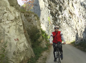 SVAKA ČAST Čačanin na biciklu prešao desetine hiljada kilometara, Balkan ga je fascinirao, evo šta kaže (FOTO)