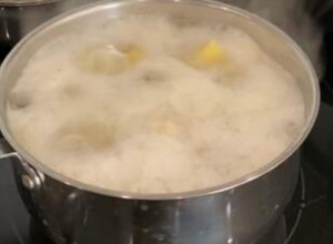 DA LI SME VRUĆA HRANA DA SE STAVLJA U FRIŽIDER? Stručnjaci KONAČNO OTKRILI ISTINU, ako radite ovo može se desiti...