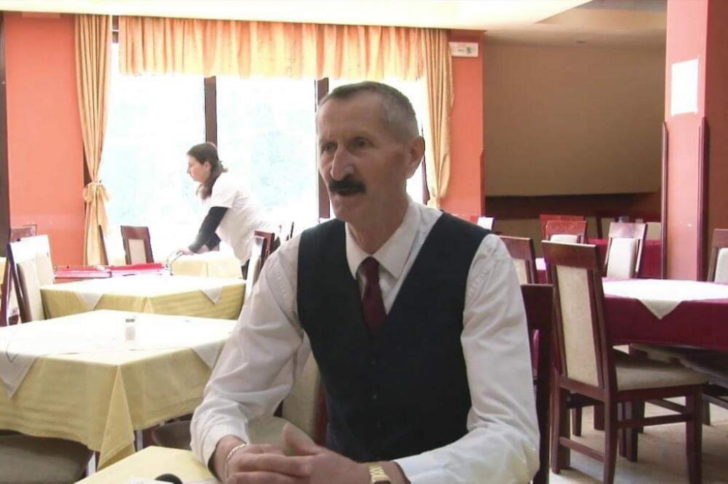 Sve manje konobara hoće da radi za platu, odlučuju se za vikend i dnevnicu do 60 evra: Mladi beže od ajncera, ali Tošo je veteran i ponos konobarske profesije u Srbiji