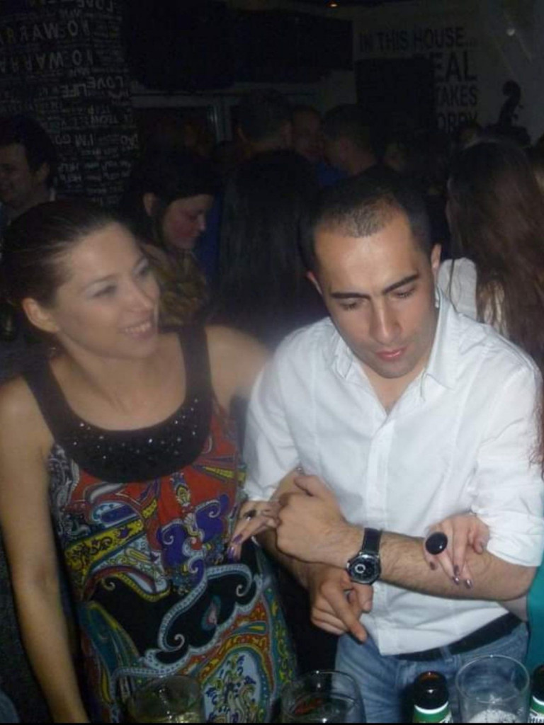 PRIMER PRAVOG PRIJATELJA Za pomoć oboleloj prijateljici rešio je da se odrekne najdražih stvari