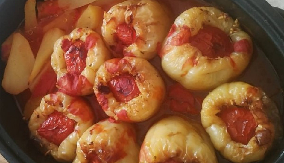 IDEALAN RECEPT ZA PREDSTOJEĆE DANE Posne punjene paprike fenomenalanog ukusa!