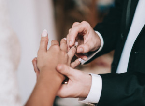 OVO SU NAJZANIMLJIVIJI SVADBENI OBIČAJI U SRBIJI: Saznajte njihovu ulogu i značenje