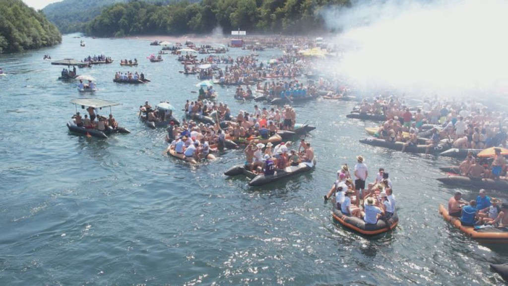 JUBILARNA 30. DRINSKA REGATA Od 15. do 21. jula Bajina Bašta biće najveselija varošica na Balkanu!