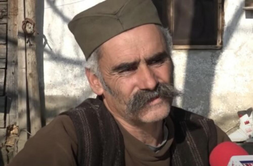 VID I RADUNA IZ NEMAČKE DOŠLI U OVO SELO NA GOLIJI: Imaju 7 dece i uopšte NE VIĐAJU LJUDE (VIDEO)