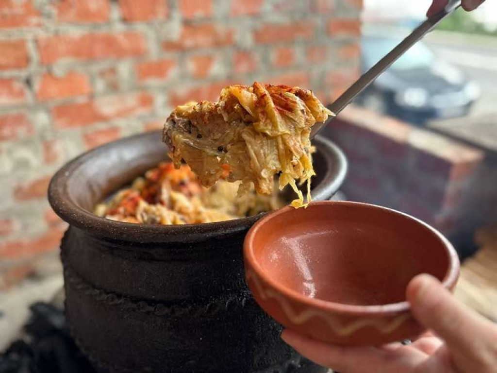 KOJA JE TAJNA NAJBOLJEG SVADBARSKOG KUPUSA Otkriva Marko iz Mrčajevaca, spreman za Kupusijadu