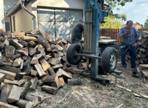 SVANULO KUPCIMA Drva pred ovu grejnu sezonu jeftinija za oko 1.000, a pelet za čak 10.000 dinara (FOTO)