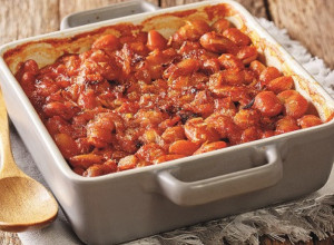 OVO JELO JE KRALJ SRPSKE TRADICIONALNE KUHINJE, A BAČENO JE U ZABORAV: Vrsta PASULJA koja se VRAĆA na VELIKA VRATA