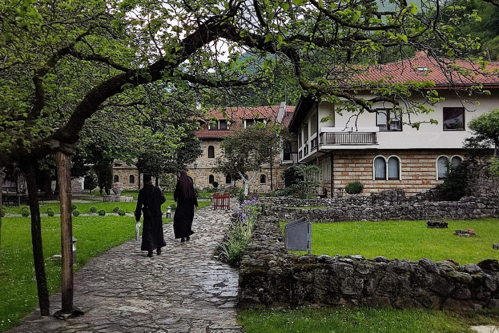 POUKA KOJU ĆETE UPAMTITI  Mati Gavrilija Papajanis - Velika je greška misliti da možete promeniti čoveka svojim trudom