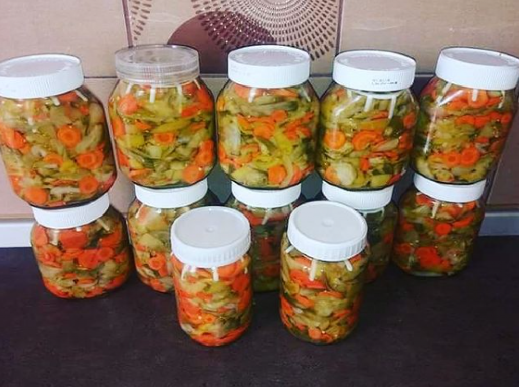 Čuvena srpska šarena zimnica, glavna na slavama