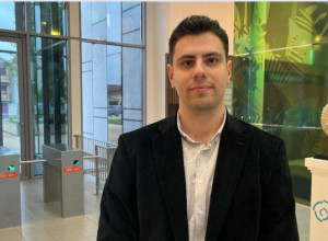 BRAVO Ova opština nagrađuje najbolje studente a svima obezbeđuje plaćenu praksu, Petar je doktor i karijeru će graditi u rodnom gradu