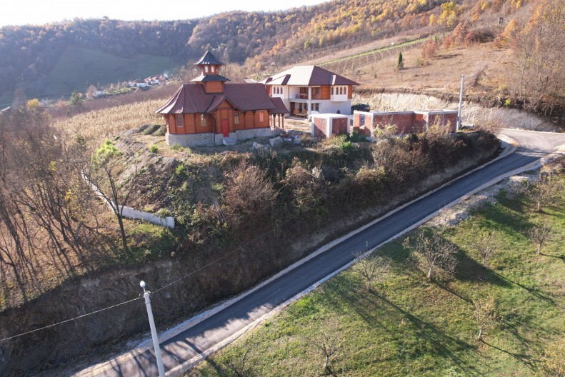 NIJE ZABORAVIO RODNO SELO: Navršilo se četiri godine od smrti patrijarha Irineja, crkva u Vidovi bila je njegova poslednja želja