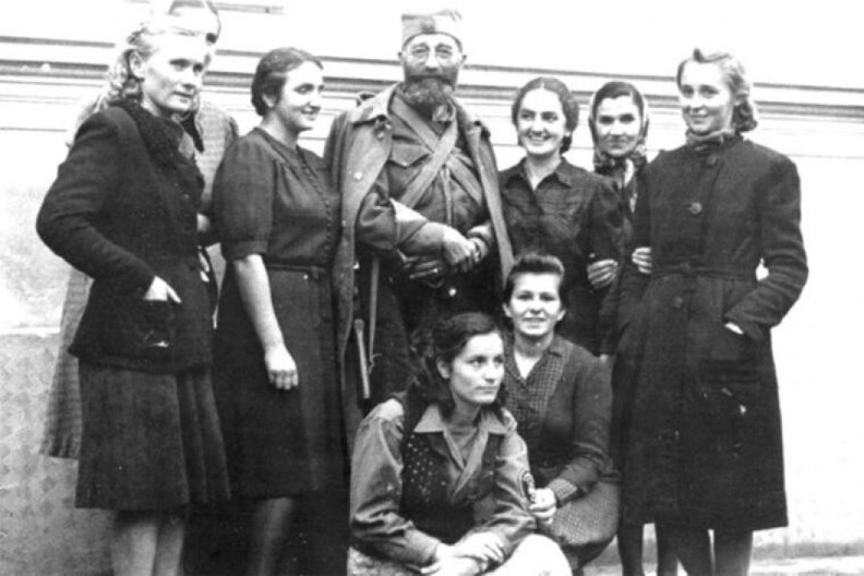 Život Čiča Dražine žene frapira, 1 noć sve preokrenula: Ovako muža ispratila u smrt, preživela pakao i skončala sramno