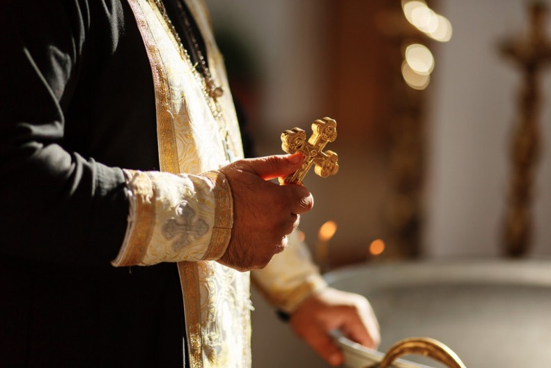 Mogu li Mia, Tea i Lav da se krste u crkvi? Sveštenik sve objasnio, jedno je najbitnije: "Ako roditelji hoće da budu ORIGINALNI, neka urade ovako"