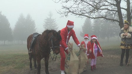 Ko je Deda Mraz? Da li su on i Sv Nikola ista osoba?