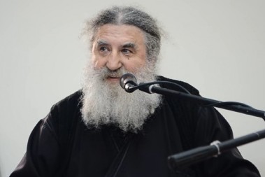 OTAC SERAFIM Od neoproštenih uvreda nastaju tumori, briga je molitva za ono što nećemo