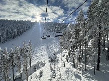 OVE SRPSKE PLANINE VEĆ PUNE SKIJAŠA Staze utabane, a žičare rade kao švajcarski sat (FOTO)