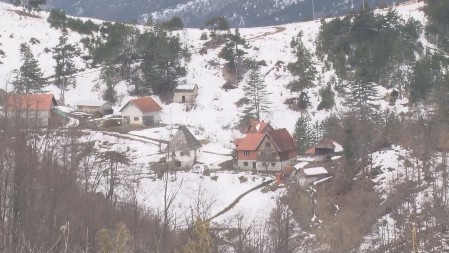 SELO SA NAJLEPŠIM IMENOM U SRBIJI Draglica na padinama Murtenice posebna po srdačnim i dragim domaćinima, odžak se i danas puši na dosta kuća (FOTO)