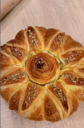 Evo šta se po pravilu stavlja u česnicu: Novčić za bogatstvo, dren za zdravlje, a ovo nikako ne smete da zaboravite