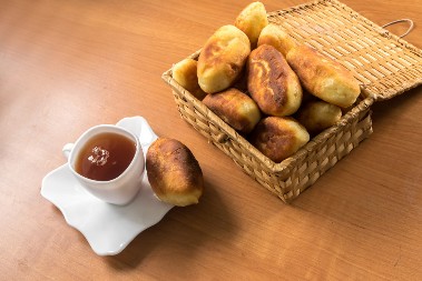 Jugoslovenske piroške mekane kao duša: Ovako su ih i naše bake pravile, a u jednom mnoge domaćice greše