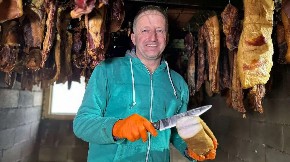 Suva drva i suši se malo duže, ali zato je i slađe: Goran ima svoj biznis od kog polazi voda na usta, proizvodi od "moravki" obilaze Srbiju