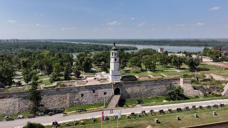 SAHAT KULA SAČUVANA U IZVORNOM OBLIKU: Javni sat, svedok vremena, nikada nije izgubio na značaju