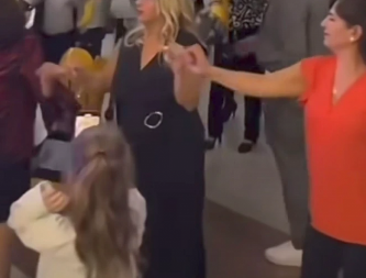 Snimak sa srpske svadbe je NAJVEĆI ŠOK IKAD! Prizor iza žene u crnoj haljini SKAMENIO JE CELU NACIJU: Srbi prvo ZANEMELI, PA PRASNULI U SMEH