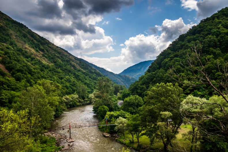 Dolina jorgovana: Legenda o ljubavi srpskog kralja i francuske princeze