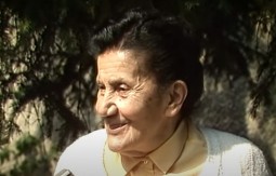 PESNIKINJA SA OSMEHOM MONA LIZE I SRCEM SVETICE: Njoj je ljubav bila inspiracija, a svoju je našla tek u poznim godinama