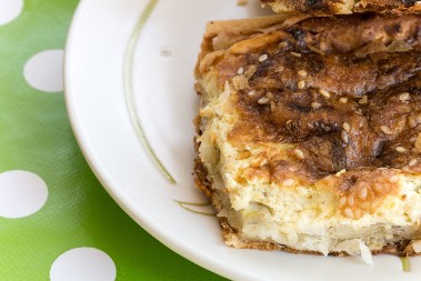 Najukusnija gibanica i to bez jaja: Vaša posna trpeza biće neodoljiva, sa ovim receptom nema greške