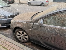 Pesak iz Sahare "UNIŠTIO" automobile po Beogradu! Ovo je jedini način da bezbedno očistite kola