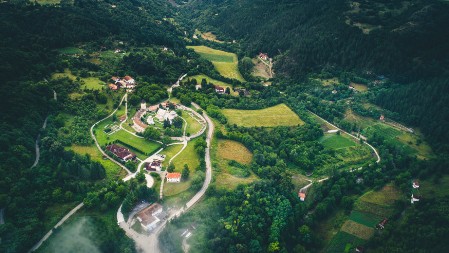 NAJNESREĆNIJI SRPSKI VLADAR: Ni mrtav nije imao mira, mošti su mu PLJAČKANE, SELJENE I DELJENE ŠEST PUTA