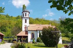 MANASTIR U KOM JE BIO POŽAR IMA NEVEROVATNU PRIČU! Sagradio ga čovek po imenu Karađorđe 2005. ON JE UJEDNO I NAJMLAĐI KTITOR SPC