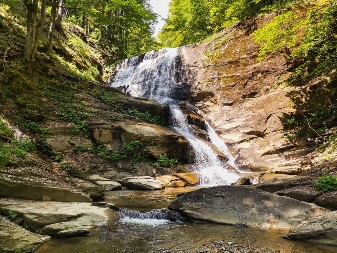 Vodopad Kozica kod Ljubovije: Najmanji vodopad u Srbiji koji skriva najlepši planinski potok