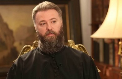 "Ruganje pokojnicima": Otac Predrag istakao 1 običaj koji Srbi praktikuju na sahrani, a zapravo nije u skladu sa crkvom