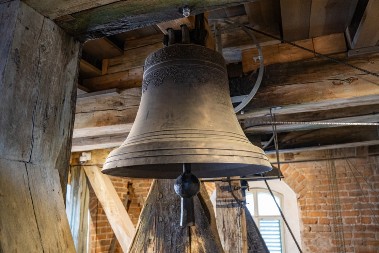 Kad crkveno zvono zazvoni samo: Narodni strah od nevidljivog gosta